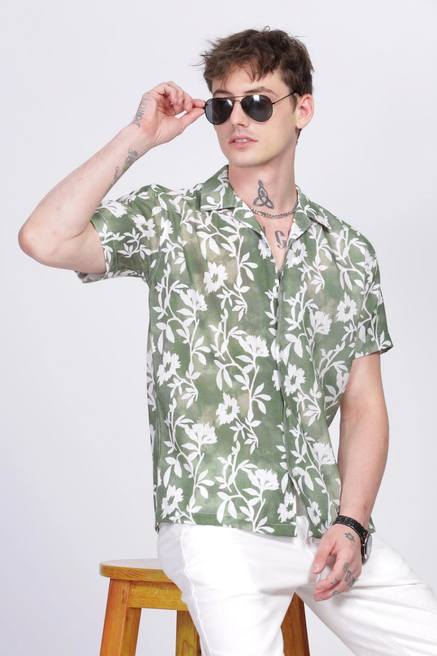 Men’s Green & White Floral Printed Cuban Collar Casual Summer Shirt |  Short-sleeve shirt